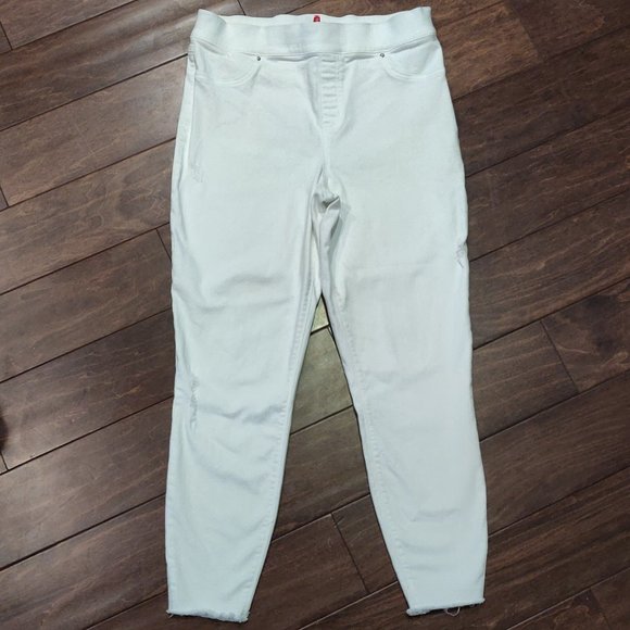 Spanx Pull On White Distressed Skinny Jeans With Frayed Ankle SIZE XL - Picture 3 of 6